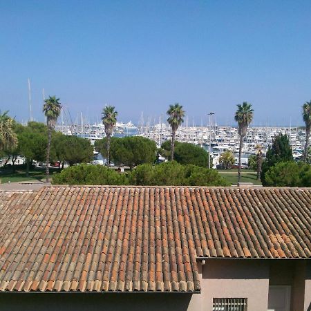 Appartement Terrasse Magnifique Vue Mer Et Yachts Antibes Exterior photo