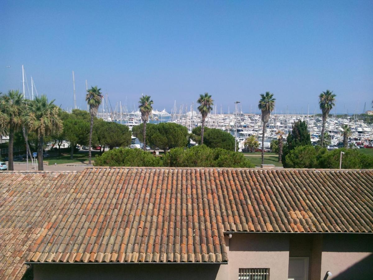 Appartement Terrasse Magnifique Vue Mer Et Yachts Antibes Exterior photo