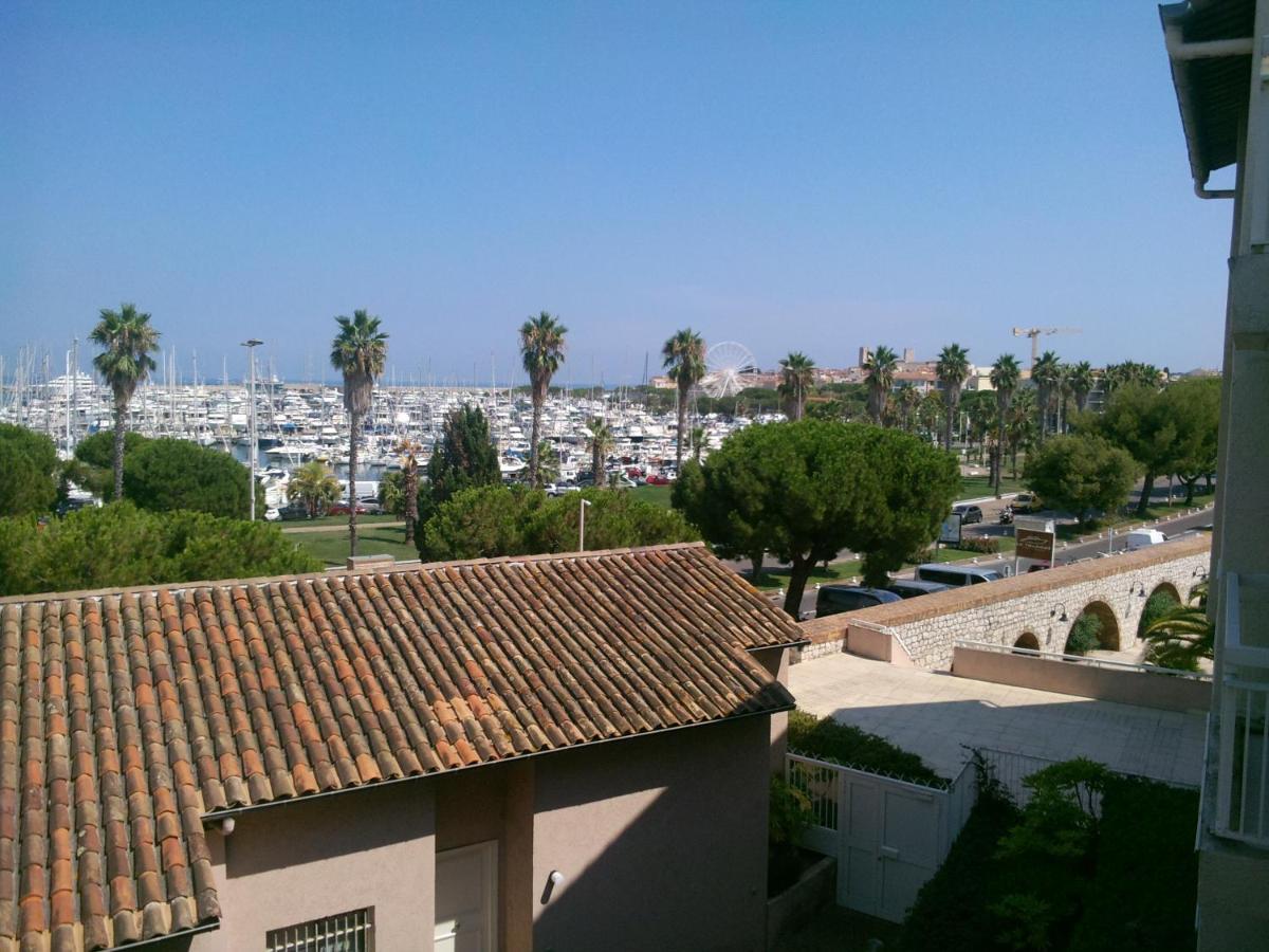 Appartement Terrasse Magnifique Vue Mer Et Yachts Antibes Exterior photo