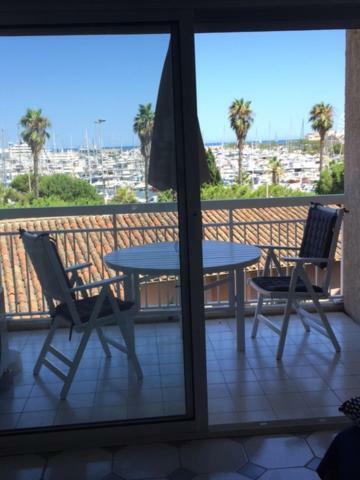 Appartement Terrasse Magnifique Vue Mer Et Yachts Antibes Exterior photo