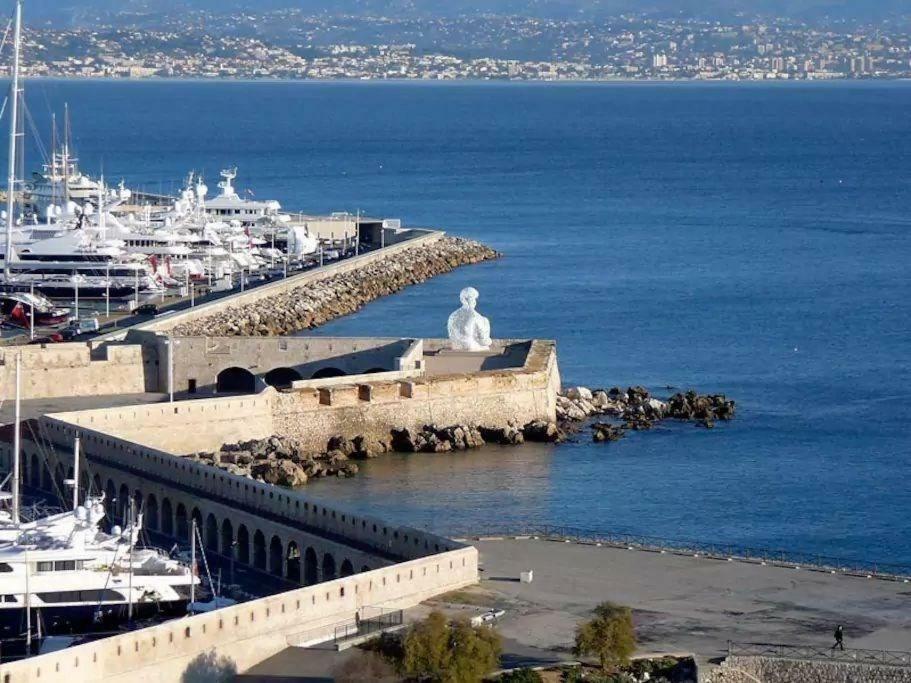 Appartement Terrasse Magnifique Vue Mer Et Yachts Antibes Exterior photo